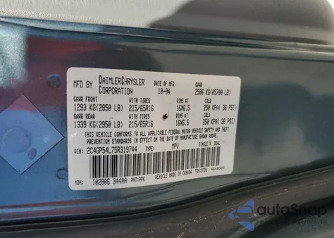 2005 Chrysler Town & Country Touring from USA, damaged, VIN 2C4GP54L75R319744